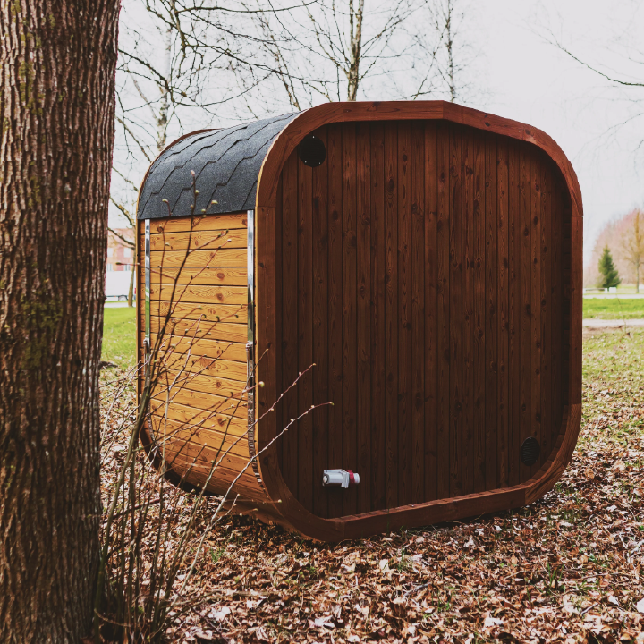 Mande MW16 4-Person Outdoor ThermoWood Sauna