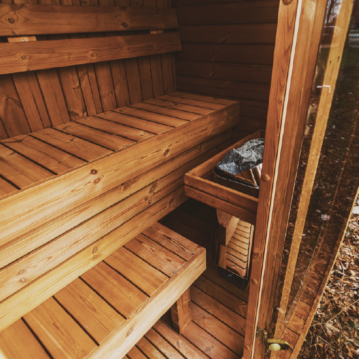 Mande MW16 4-Person Outdoor ThermoWood Sauna